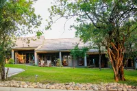 Bushbaby Lodge at Nkonyeni Hotel a 