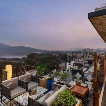 The Sierra - A Luxury Stay