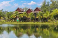 ThaiLife Wellness & Meditation Resort Các khách sạn gần Takua Pa Municipal Central Sport Stadium