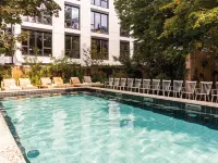 Mob House - piscina