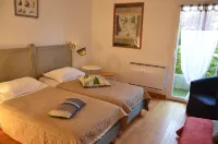 Logis Hôtel la Villa Boucicaut - 주차장