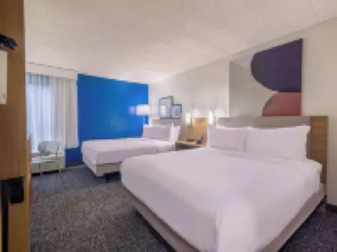 Spark by Hilton Clarks Summit Hotels in South Abington Township