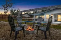 Spring Hill, 4 Bedroom, Pool, Golf Course!