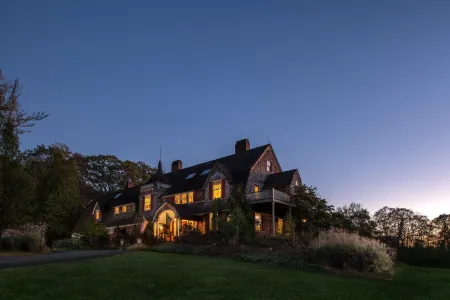 Inn at Lake Joseph Отели рядом с достопримечательностью «בית האורחים Beis Heoirchem»