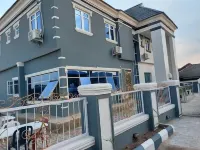 Double Crown Hotels Hotels near Saraki Shopping Complex