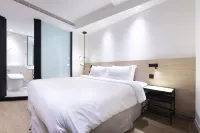 Keebe Hotel Hotel di Keelung