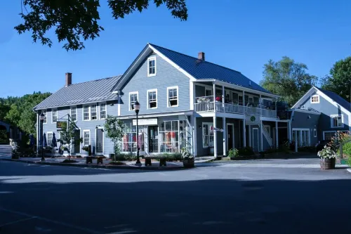 Rare deluxe 1 bdrm w/views of the Covered Bridge