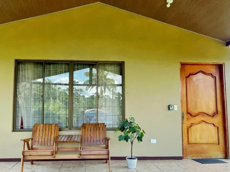 Villa With the Best Arenal Volcano Views: 4 Guests, Nature & Small Kitchen