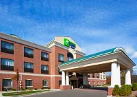 Holiday Inn Express & Suites Grand Blanc Hotels in Grand Blanc Township