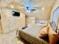 Double L Ranch 1 Bedroom Farmhouse by RedAwning Hotels near Great Smoky Mountains