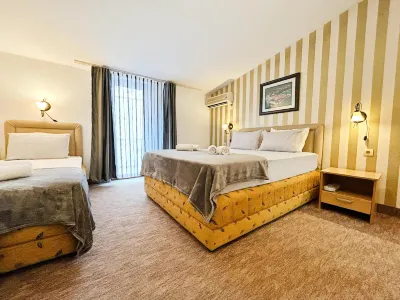 Central Hotel & Restaurant Hotels in 