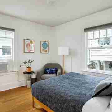 Maple Leaf Craftsman w/ Private Hot Tub, AC, Fenced Yard & Walkable Dining Rooms