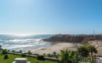 2BR Beach Retreat w/Amazing Views/Pools & Hottubs!