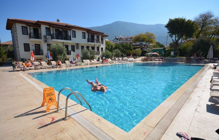 Saray Hotel