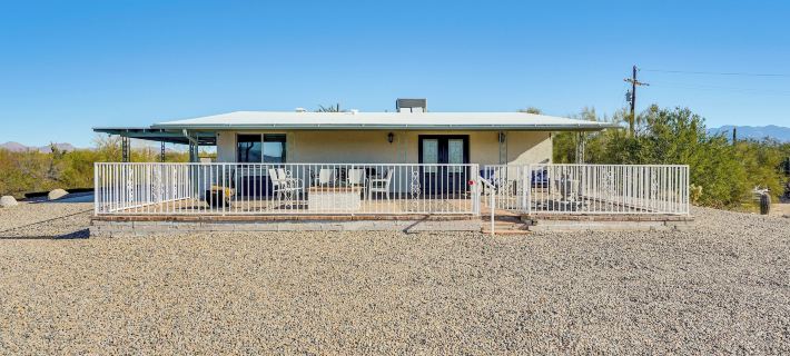Classy Tucson Escape w/ Fire Pit on 5 Acres! Hotels in Marana