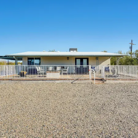 Classy Tucson Escape w/ Fire Pit on 5 Acres!
