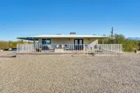 Classy Tucson Escape w/ Fire Pit on 5 Acres! - صديق للحيوانات الاليفة