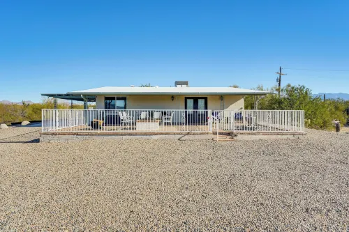 Classy Tucson Escape w/ Fire Pit on 5 Acres! - Pet friendly
