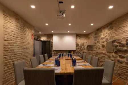 Hotel Boutique Posada de Sillería Отели рядом с достопримечательностью «Ворота Камброн»