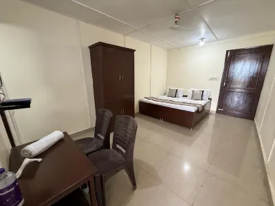 Hotel The Premium Villa Himalaya Hill Hotels near SHIV JI TEMPLE MANDLOTE Kud