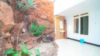 Villa Sunflower Private Pool by Masterpiece Villa Hotels in Batu Sub-District