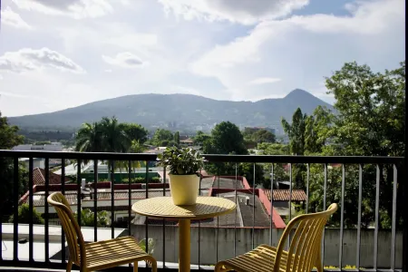 Avitat Joy City &Volcano View 2Brm Pool &Gym