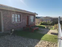 Happy Jackal Hotels near Addo Elephant Safaris