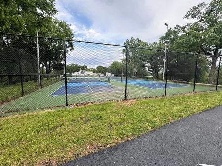 Cozy Table Rock Cabin – Lake Fun & SDC Nearby!