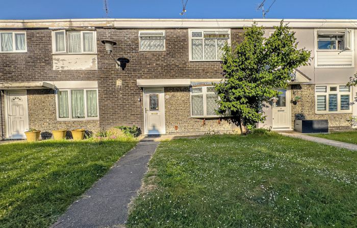 House - Sleeps 7 Private Garden & Parking