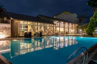 Insight Resort Ahangama - С бассейном