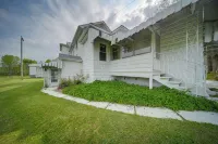 Historical Magnesia Springs Home, Near Kayaking!