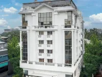 St. Mark’s Hotel Bengaluru, a member of Radisson Individuals Hotels near German Consulate