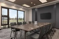 Hyatt House Mississauga / Airport Corporate Centre