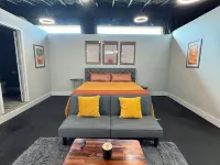 Central Pensacola Studio, Groovy & Spacious Hotels in Ensley