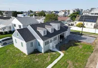 The Nest: Charming 3-bedroom house in Brigantine~Steps to Beach!