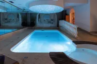 Olympic Palace - Swimmingpools