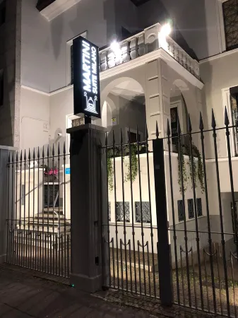 馬丁尼套房飯店