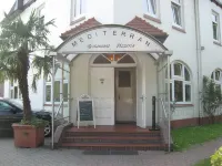 Mediterran Hotels near Billtalstadion