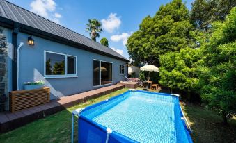 Gwarangpelong Minbak Jeju Couple Family Private House