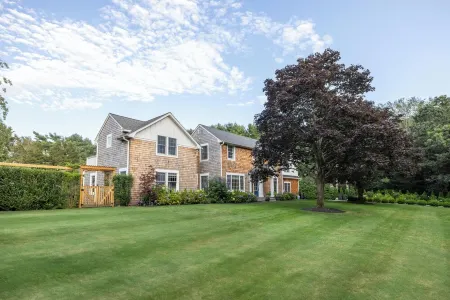 New Luxury 7Br Water Mill Estate – Salt Pool, Sauna & Cold Plunge, Mins to Beach