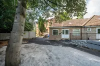 Modern Stay Near City & Park - 1+ Night Stays Hotels in Prestwich