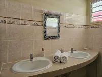 Sous Le Carbet - Charming T2 gite with swimming pool