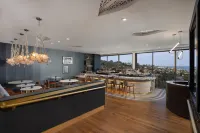 Hotel La Jolla, Curio Collection by Hilton - bar