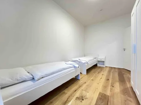 (AM1089) Modern fitter's apartment