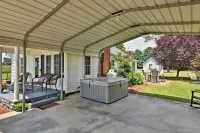 Peaceful Elkin Vacation Rental ~ 17 Mi to Mt Airy! - Homestays