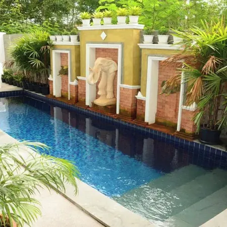 Emerald Hotel