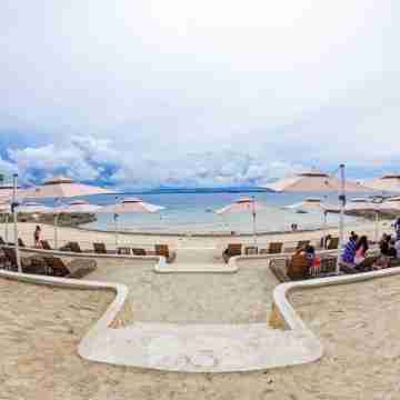 Cozy 2. 5 bedroom condo with WiFi, fitness room in serene Lapu-Lapu City Fitness & Recreational Facilities