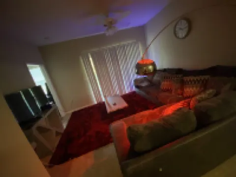 Cozy Two Bedroom Apartment W/ Balcony