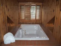 Surrounded by Superior! Stunning condo with 270 degrees of Lake Superior Hotels in Silver Creek Township