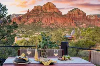 Mid-century Gem w/ Views, Hot Tub & Sunroom Lounge Red Rock Haven by Avantstay